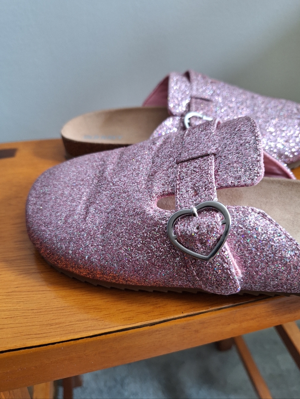 OLD NAVY Glitter Faux-Leather Buckled Clog Shoes for Girls Size 4Y - Picture 10 of 10